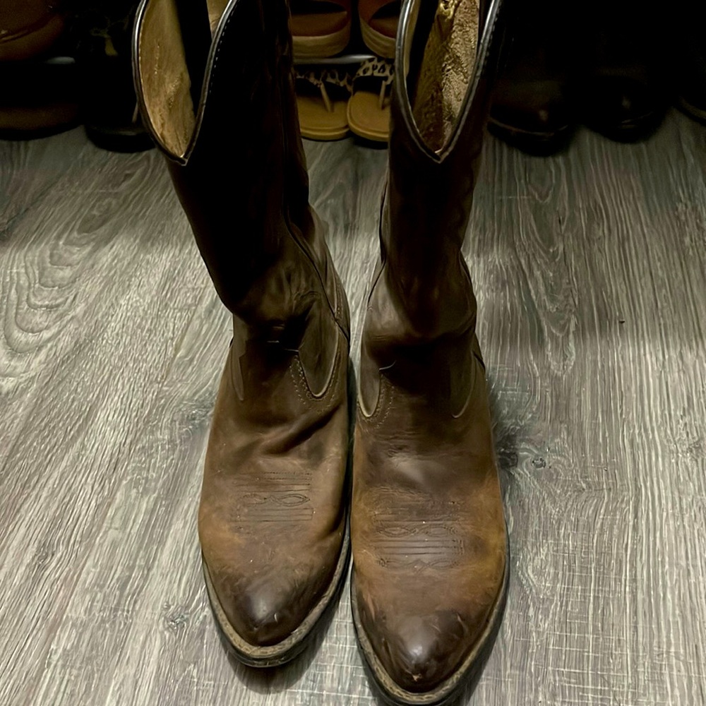 Durango brown leather women’s boots, 7.5.